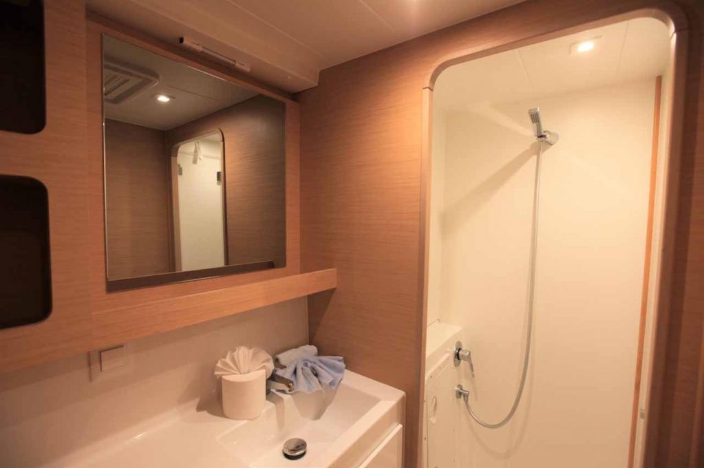 Catalog photo (may differ)