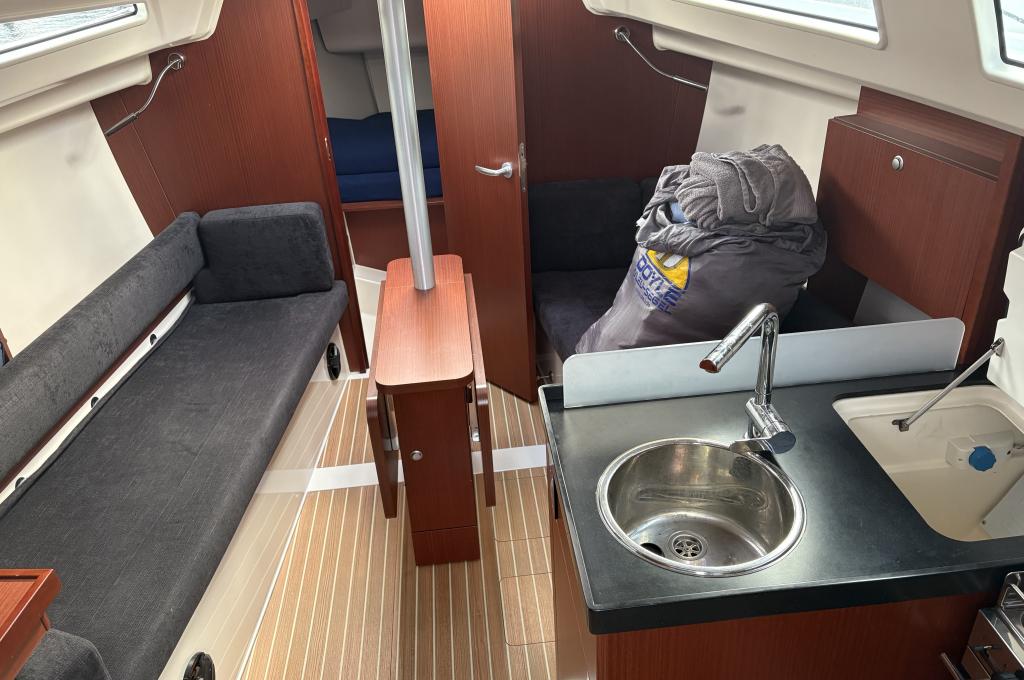 Original photo from a customer | Charter company has several identical yachts. Deviations are possible.