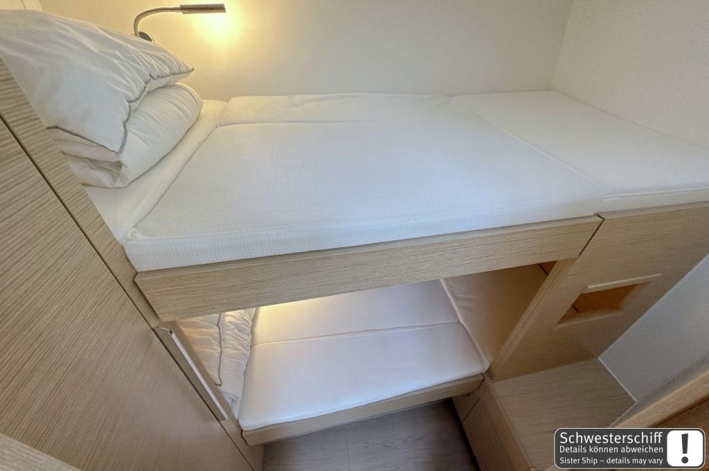 Catalog photo (may differ)