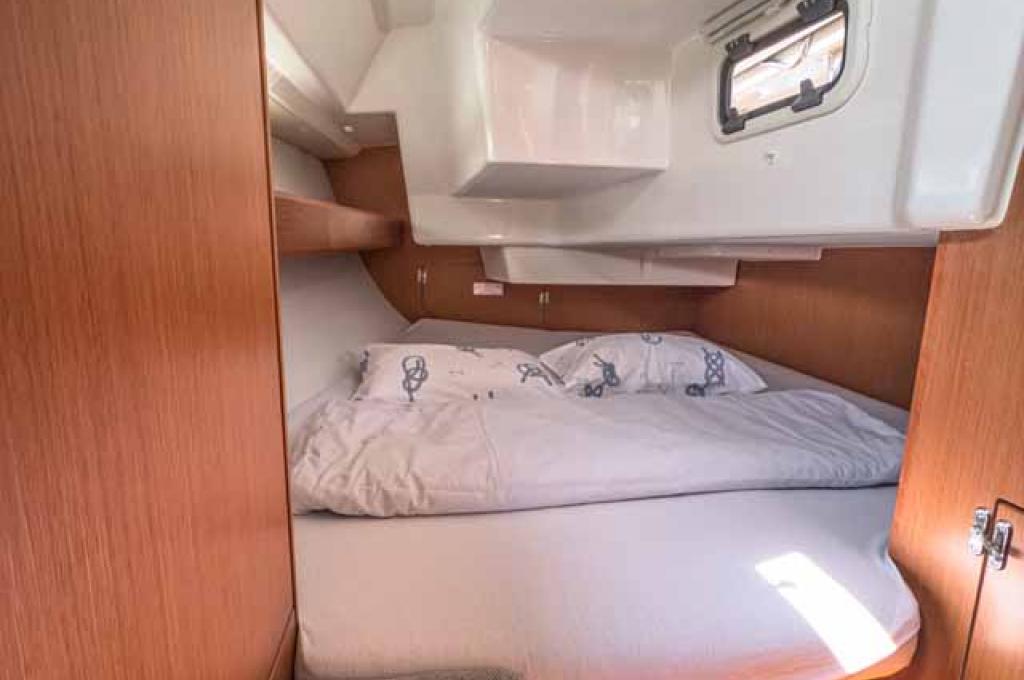 Catalog photo (may differ)