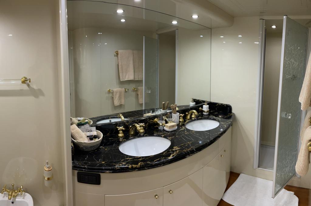 Original photo | taken on May 2, 2022