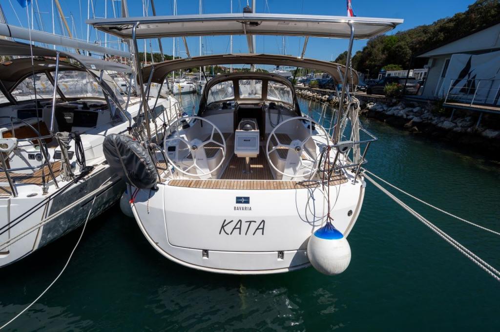 Catalog photo (may differ)