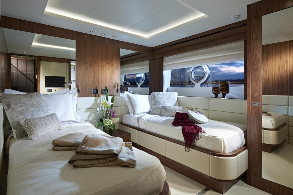 Catalog photo (may differ)