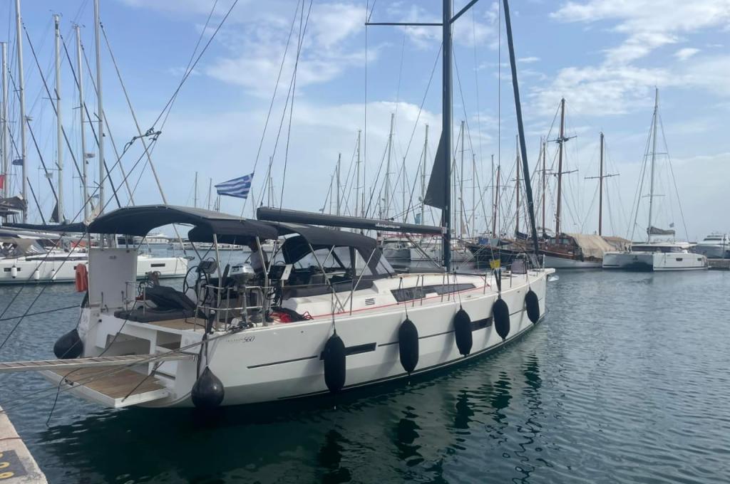 Catalog photo (may differ)