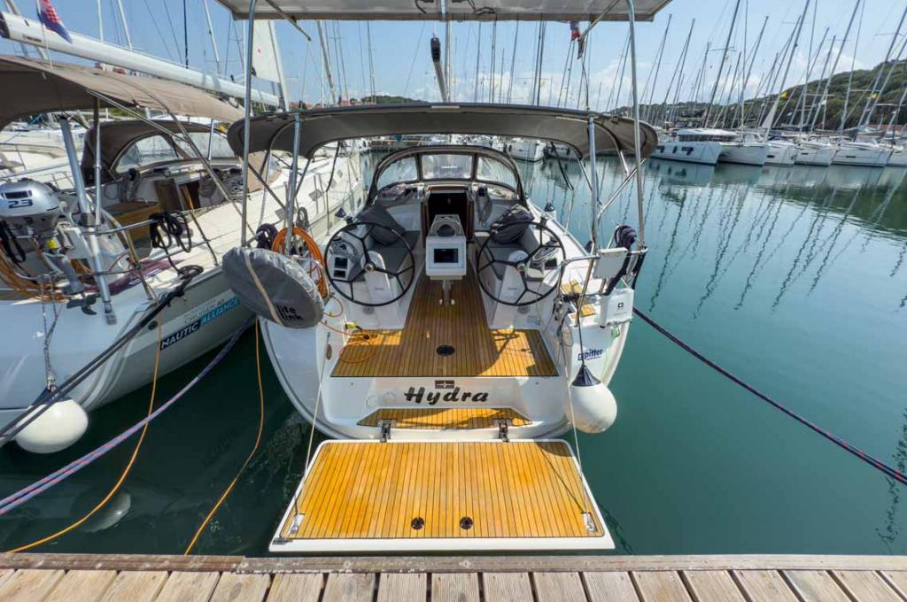 Catalog photo (may differ)