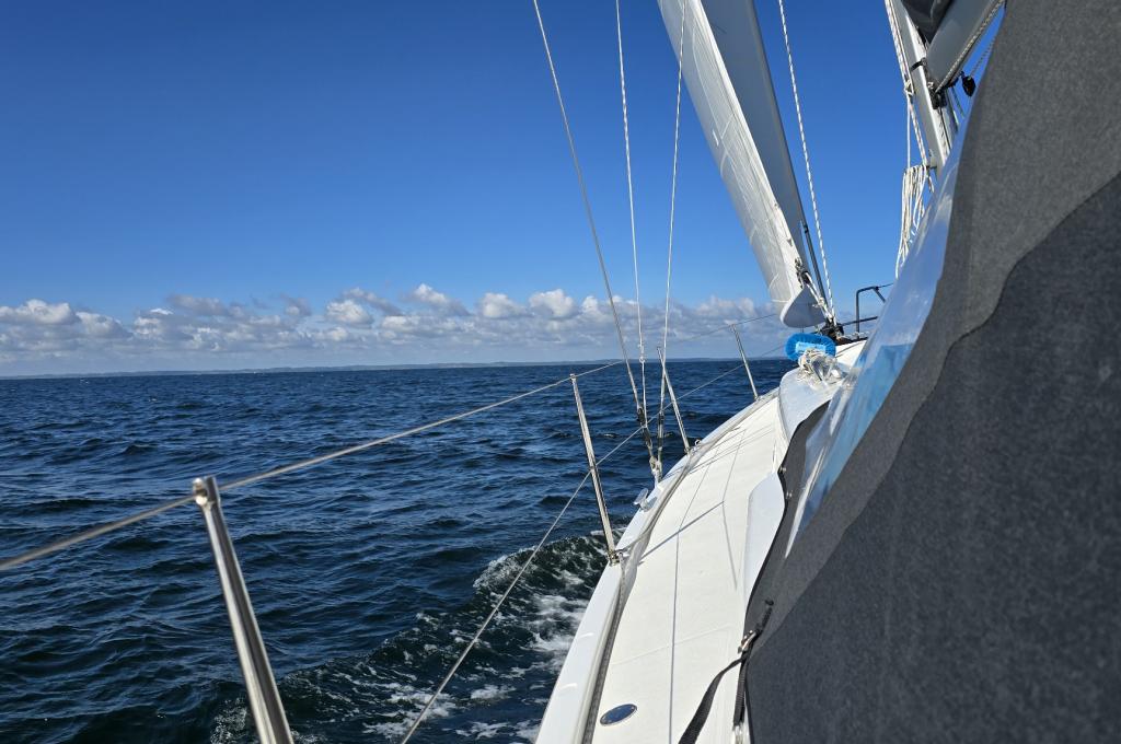 Original photo from a customer | taken on May 29, 2025 | Charter company has several identical yachts. Deviations are possible.