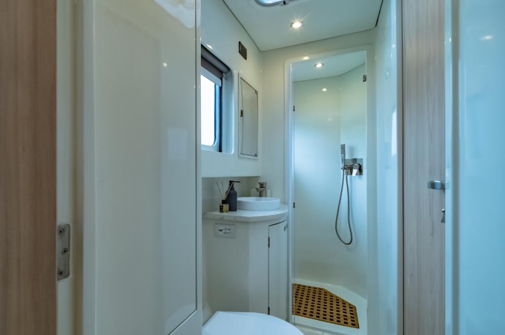 Catalog photo (may differ)