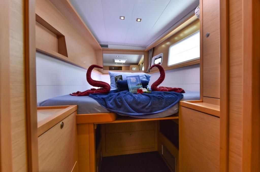 Catalog photo (may differ)