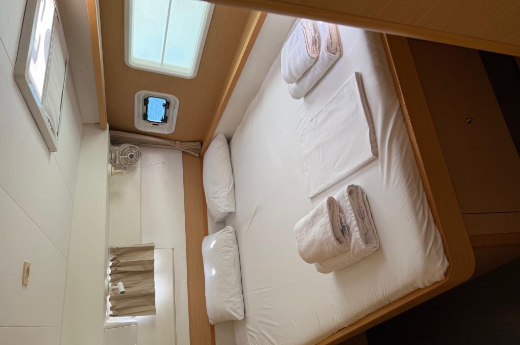 Catalog photo (may differ)