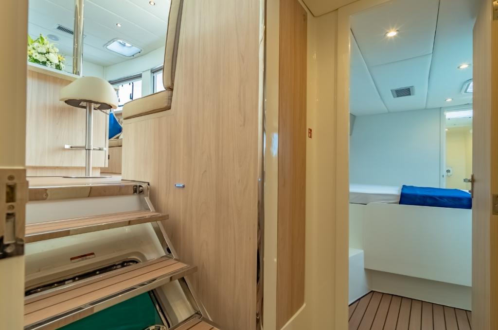 Catalog photo (may differ)