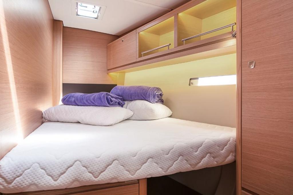 Catalog photo (may differ)