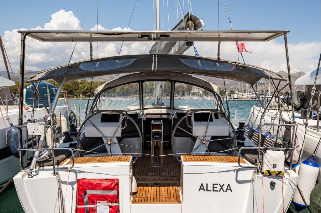 Catalog photo (may differ)