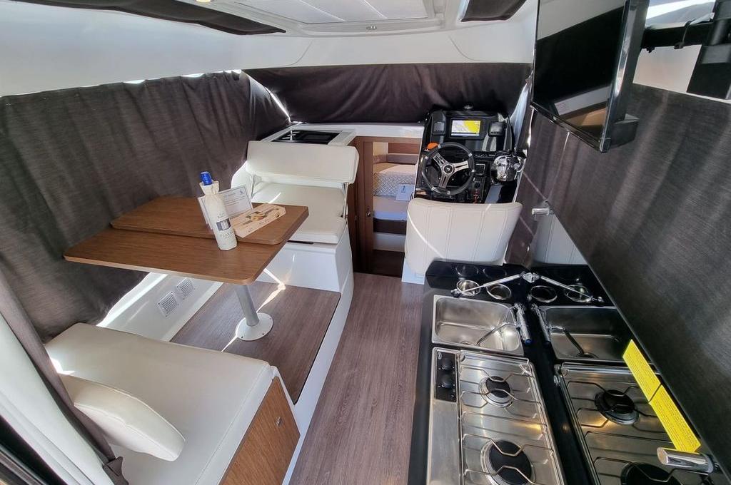 Catalog photo (may differ)