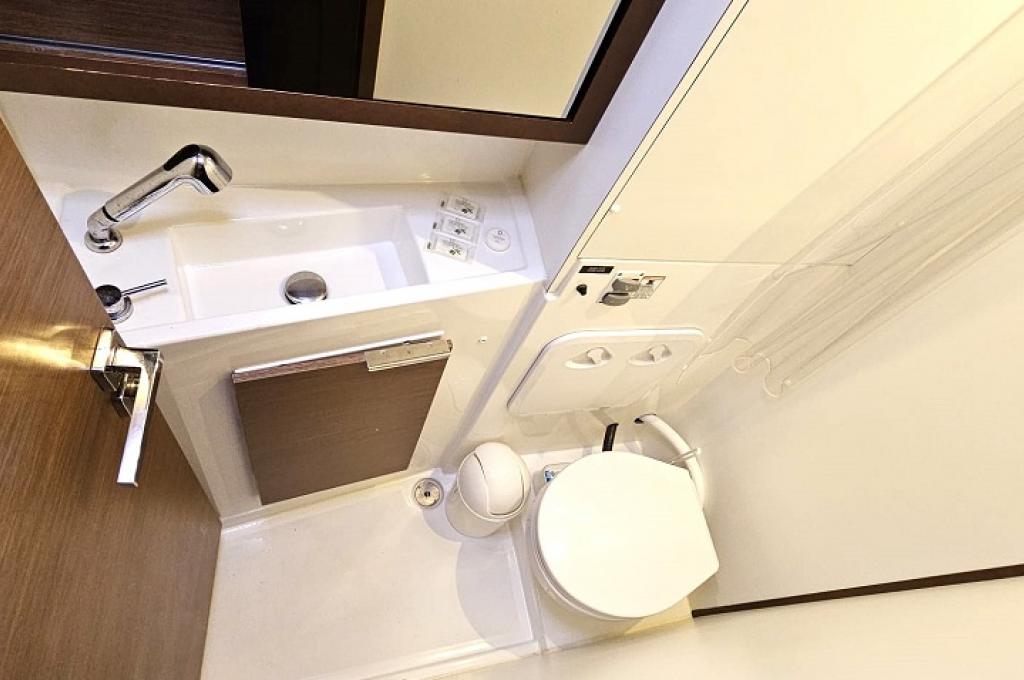 Catalog photo (may differ)