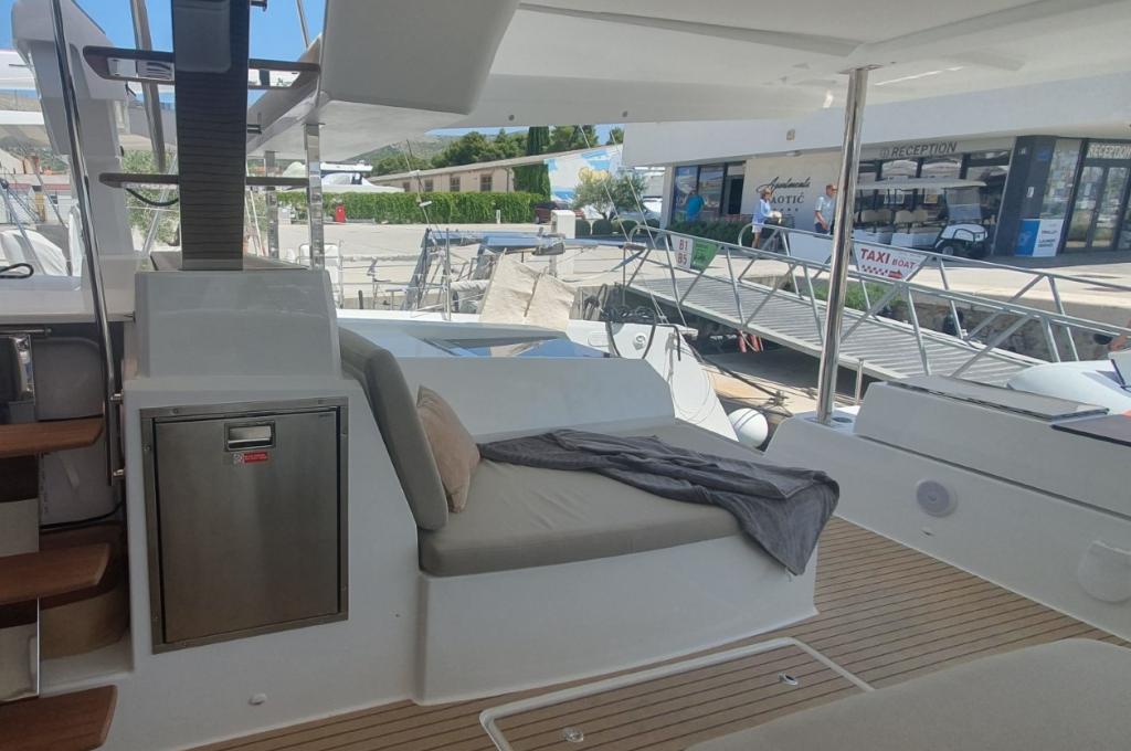 Catalog photo (may differ) | taken on Jun 21, 2025