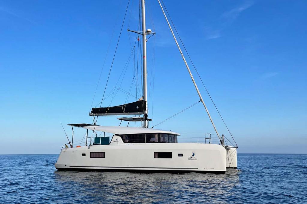 Catalog photo (may differ)