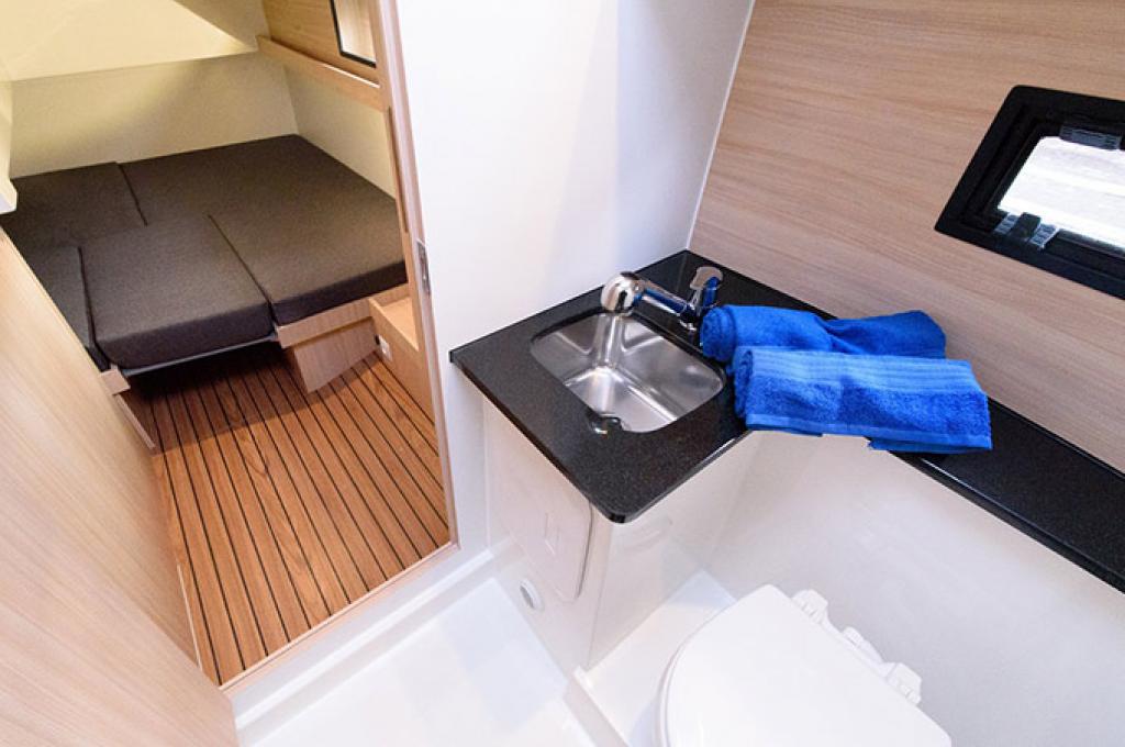 Catalog photo (may differ)