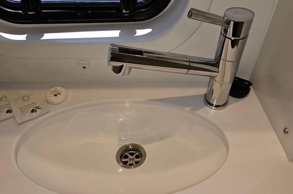 Catalog photo (may differ)