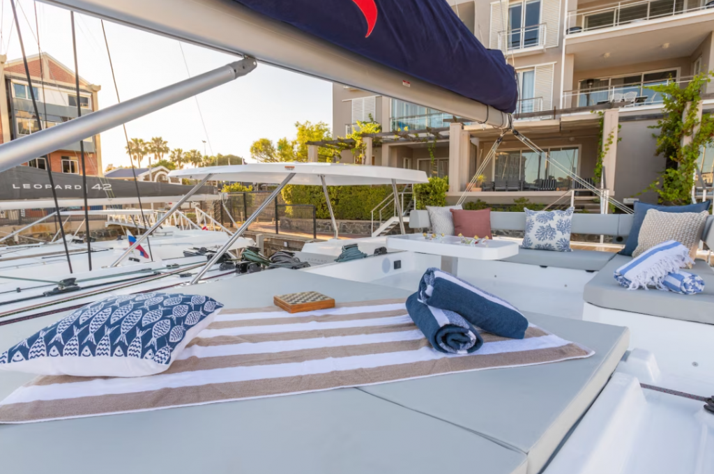 Catalog photo (may differ)