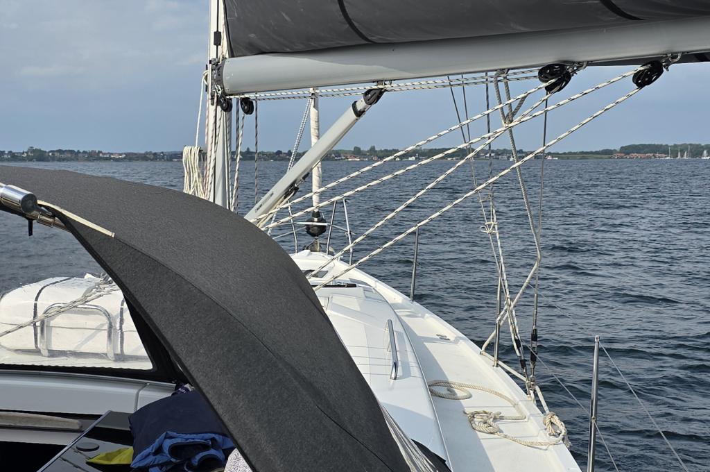 Original photo from a customer | taken on May 24, 2025 | Charter company has several identical yachts. Deviations are possible.