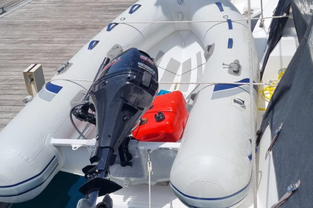 Catalog photo (may differ)