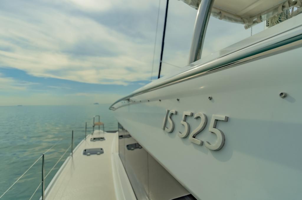 Catalog photo (may differ)