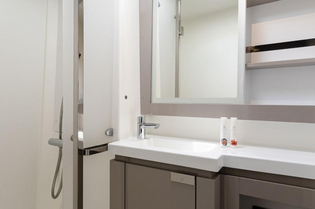 Catalog photo (may differ)