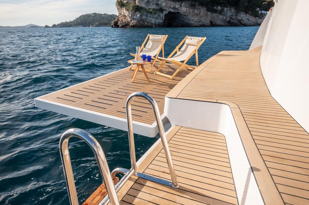 Catalog photo (may differ)