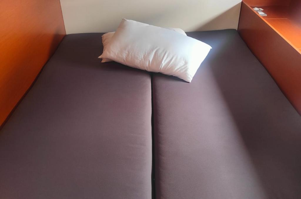 Catalog photo (may differ)