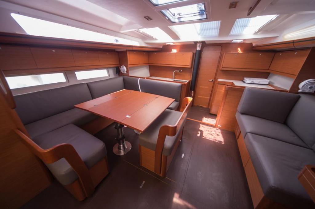 Catalog photo (may differ) | taken on May 16, 2018