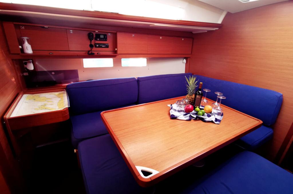 Catalog photo (may differ)