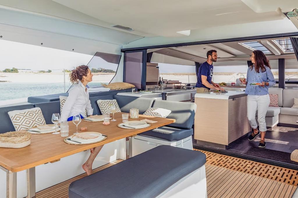 Catalog photo (may differ)