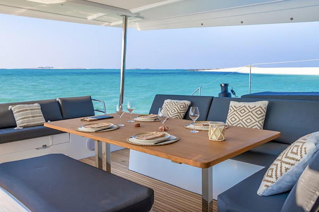 Catalog photo (may differ)