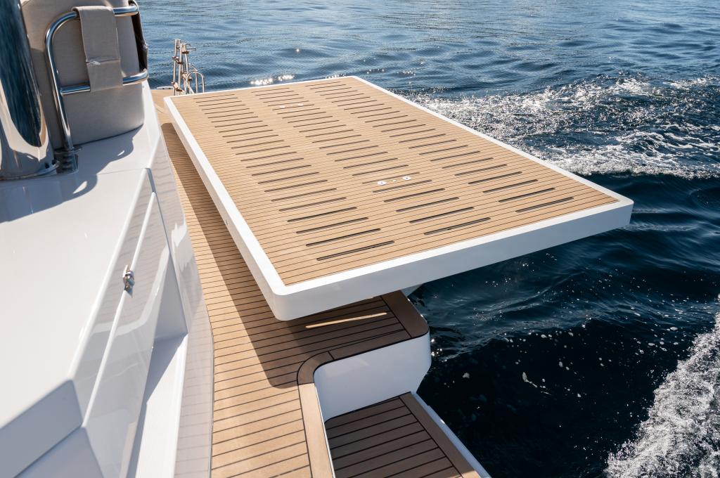 Catalog photo (may differ)