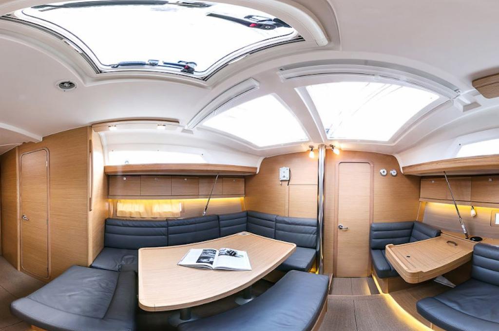 Catalog photo (may differ)