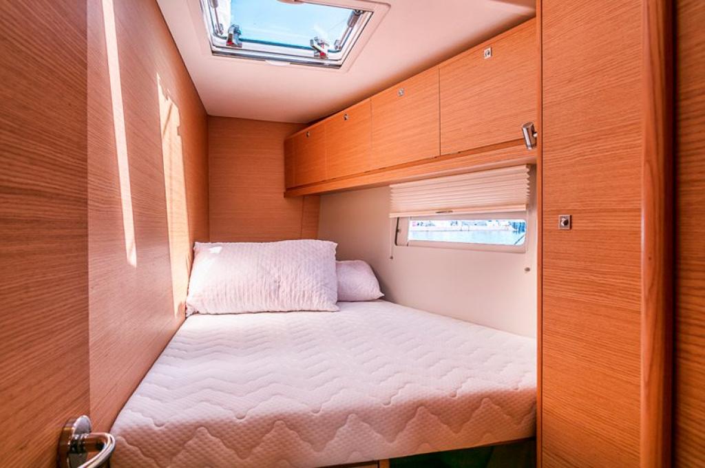 Catalog photo (may differ)