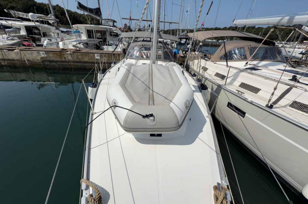 Catalog photo (may differ)