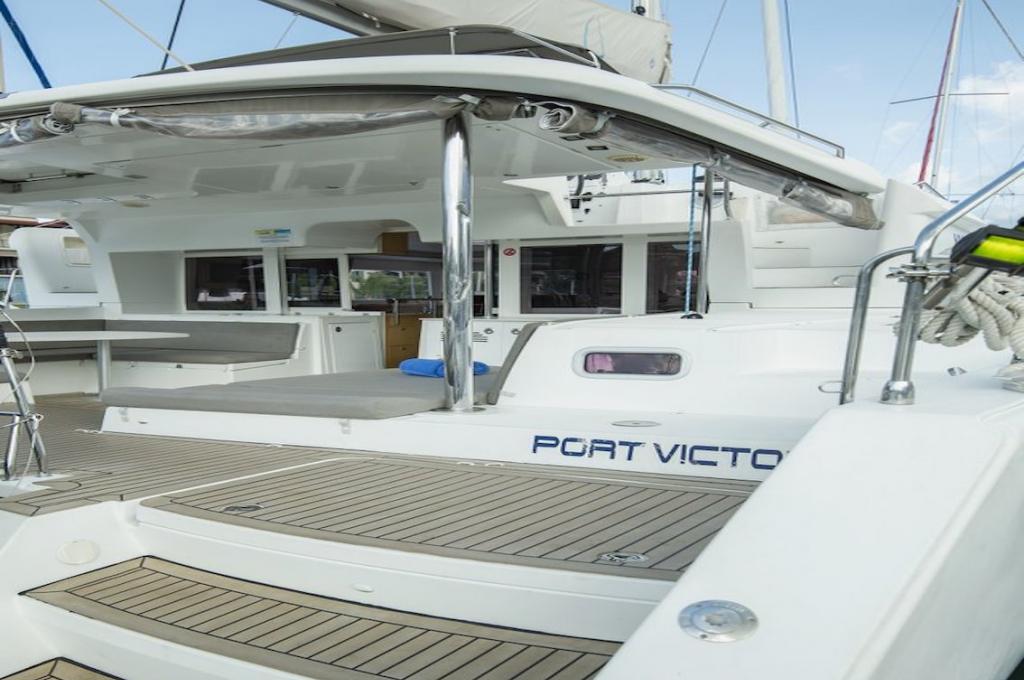 Catalog photo (may differ)