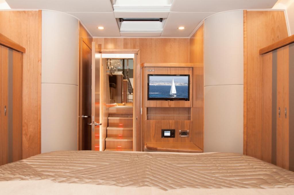 Catalog photo (may differ)