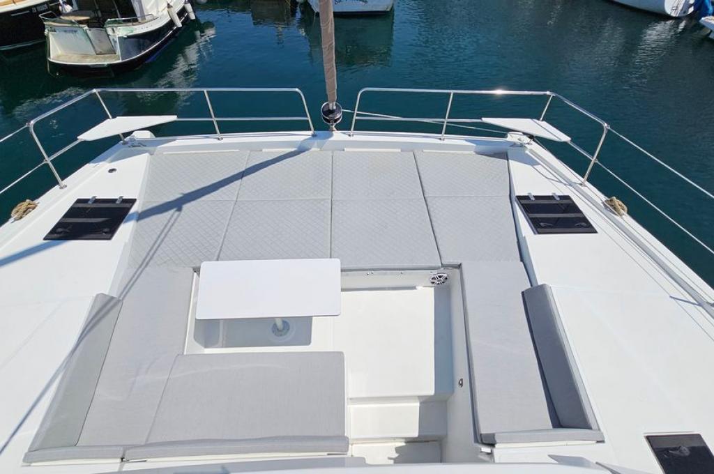 Catalog photo (may differ)