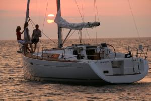 Die Oceanis 37 von Beneteau