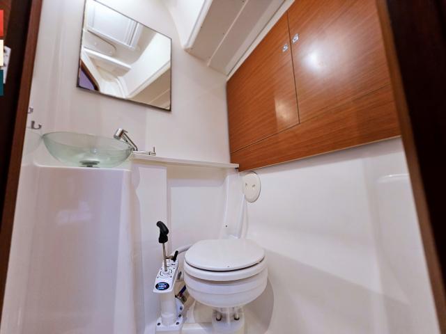 Catalog photo (may differ)