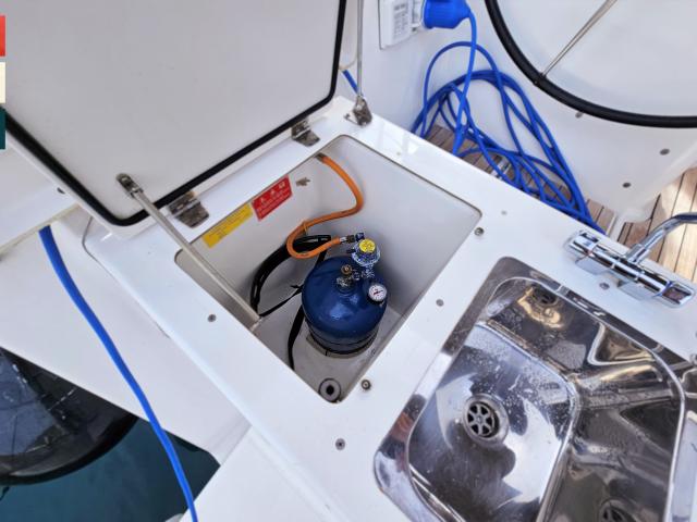 Catalog photo (may differ)