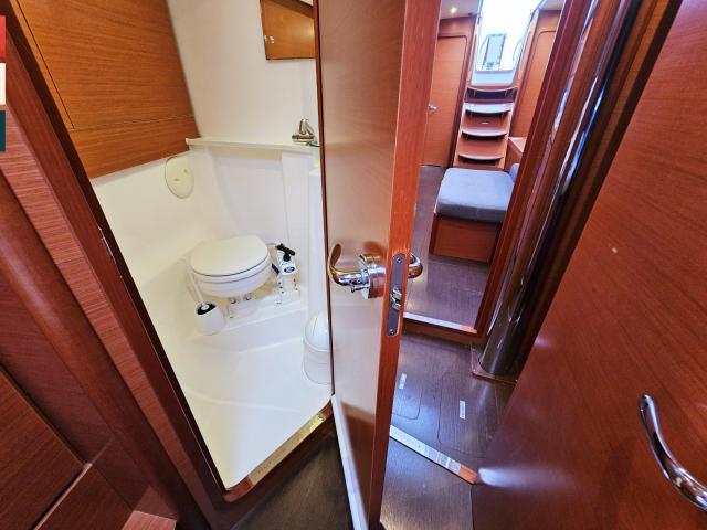 Catalog photo (may differ)