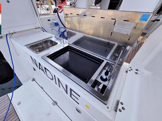 Catalog photo (may differ)